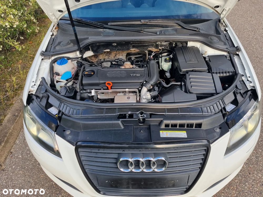 Audi A3 Sportback 1.4 TFSI Ambition - 16