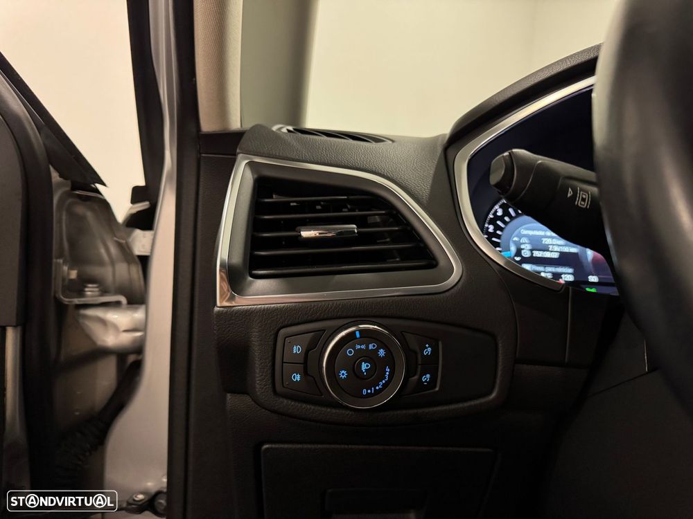 Ford S-Max 2.0 TDCi Titanium - 49