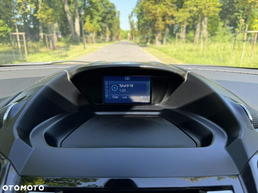 Ford Kuga - 38