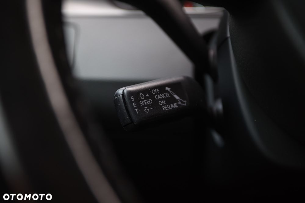 Volkswagen Passat 2.0 TDI 4Motion DSG BlueMotion Tech Highline - 31