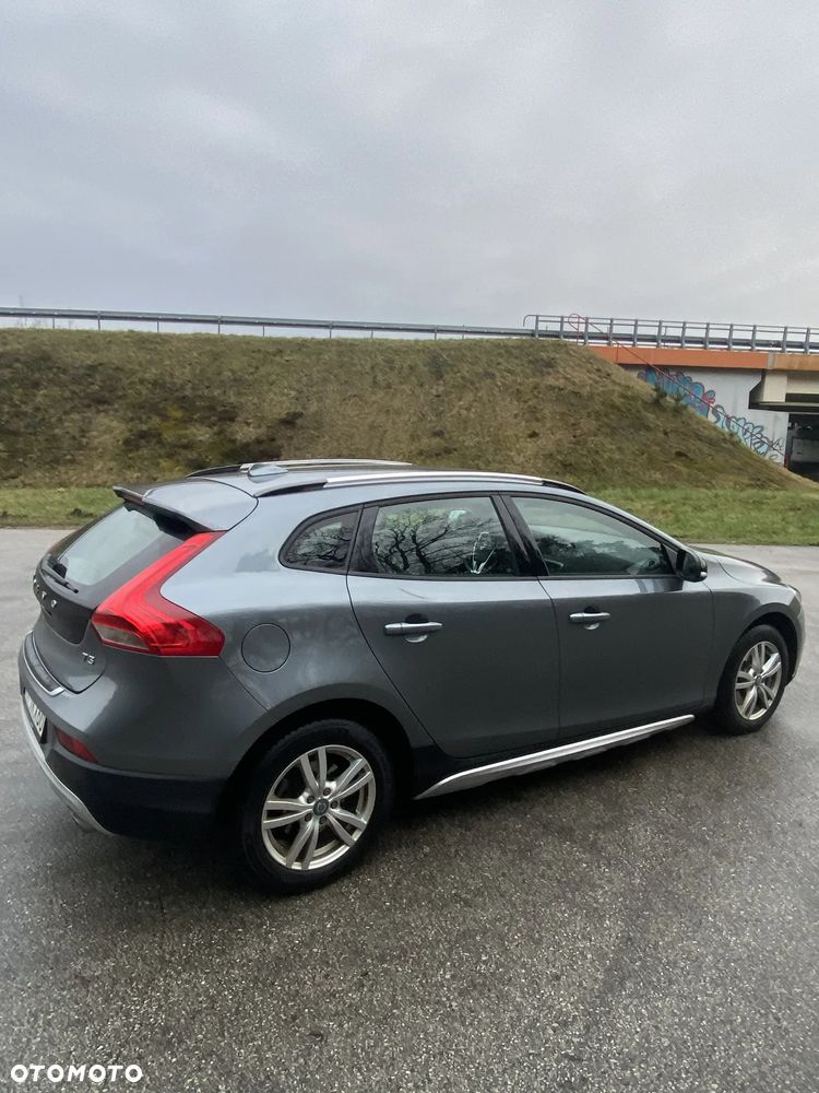 Volvo V40 T3 Drive-E Momentum - 21