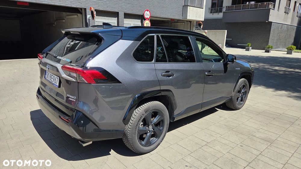 Toyota RAV4 - 9