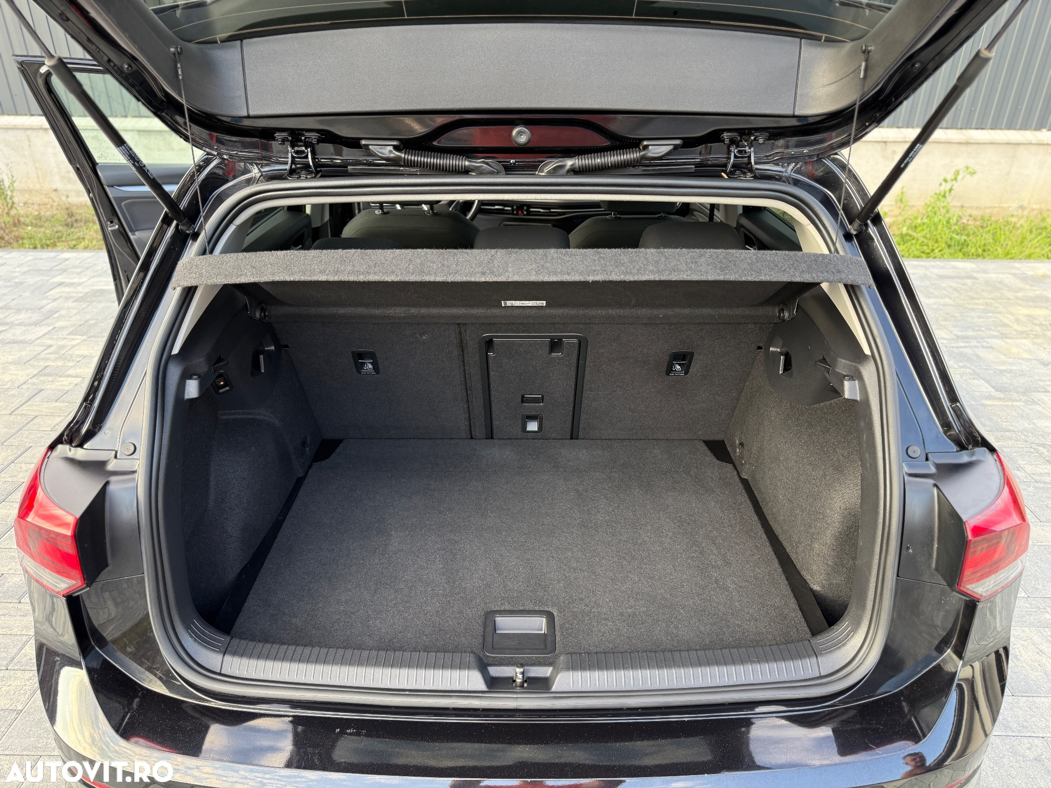 Volkswagen Golf Variant 2.0 TDI SCR DSG Active - 17