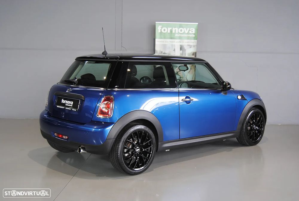 MINI 3 Portas One D - 5