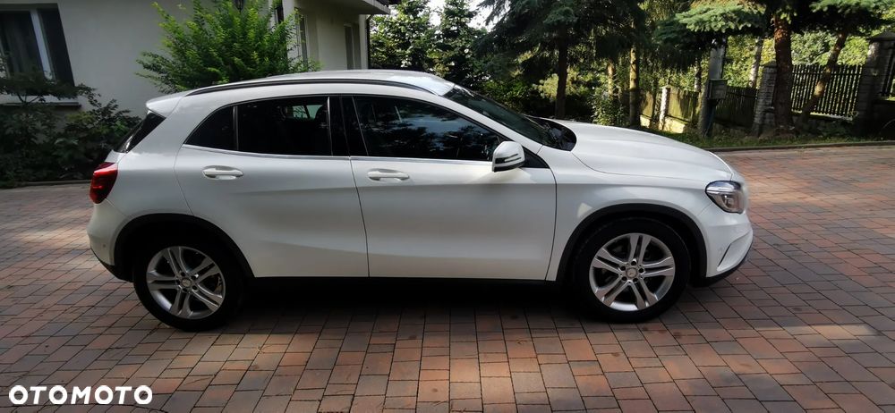 Mercedes-Benz GLA 250 4Matic 7G-DCT AMG Line - 8