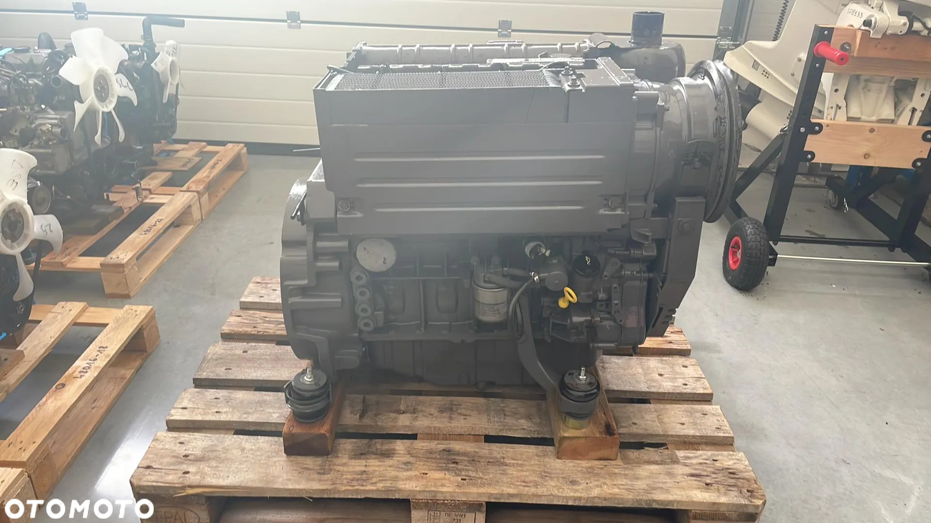 SILNIK DEUTZ F4L 1011 F 37 kW 15 447 zł netto - 6