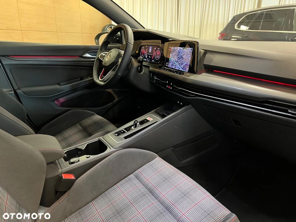 Volkswagen Golf VIII 2.0 TSI GTI DSG - 8