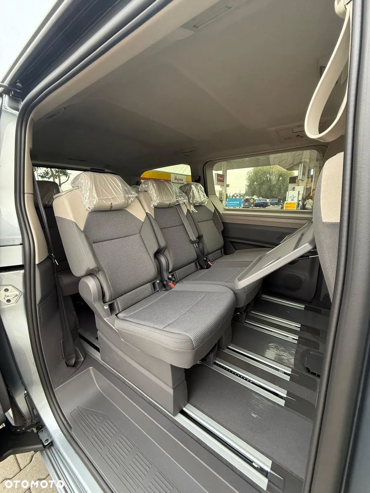 Volkswagen Multivan 2.0 TDI L2 Family DSG - 28