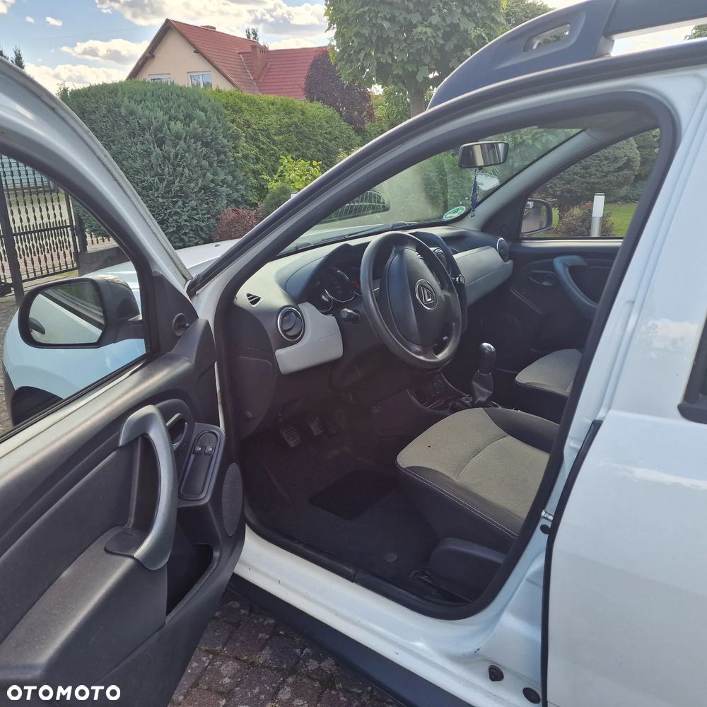 Dacia Duster 1.6 16V 4x2 Prestige - 12