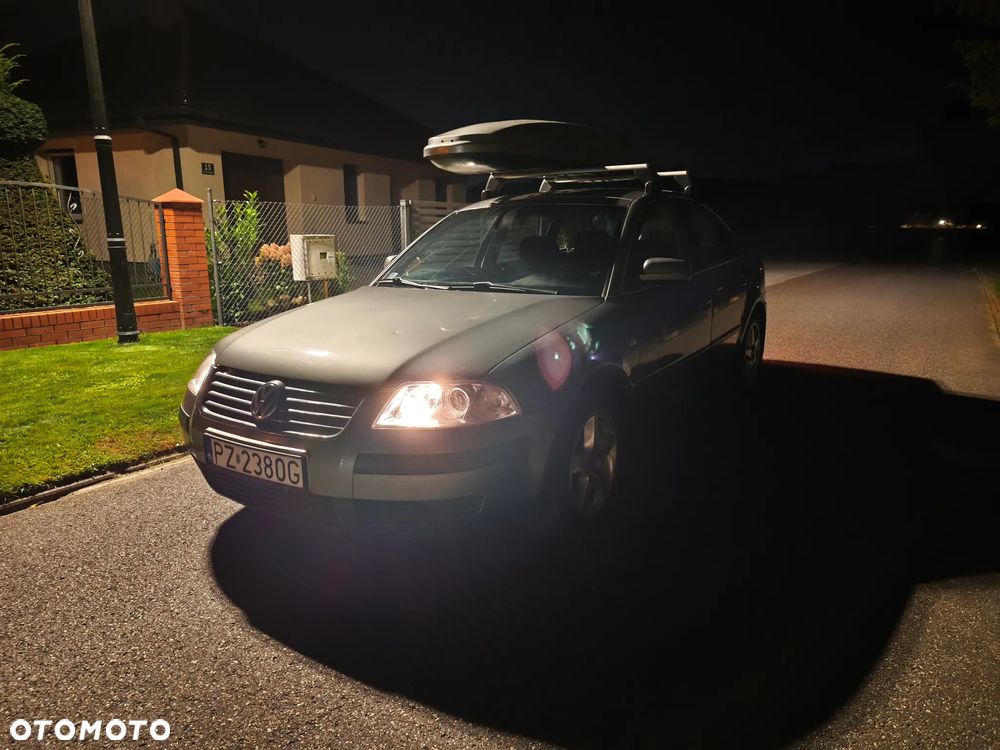 Volkswagen Passat 1.8T Comfortline - 19
