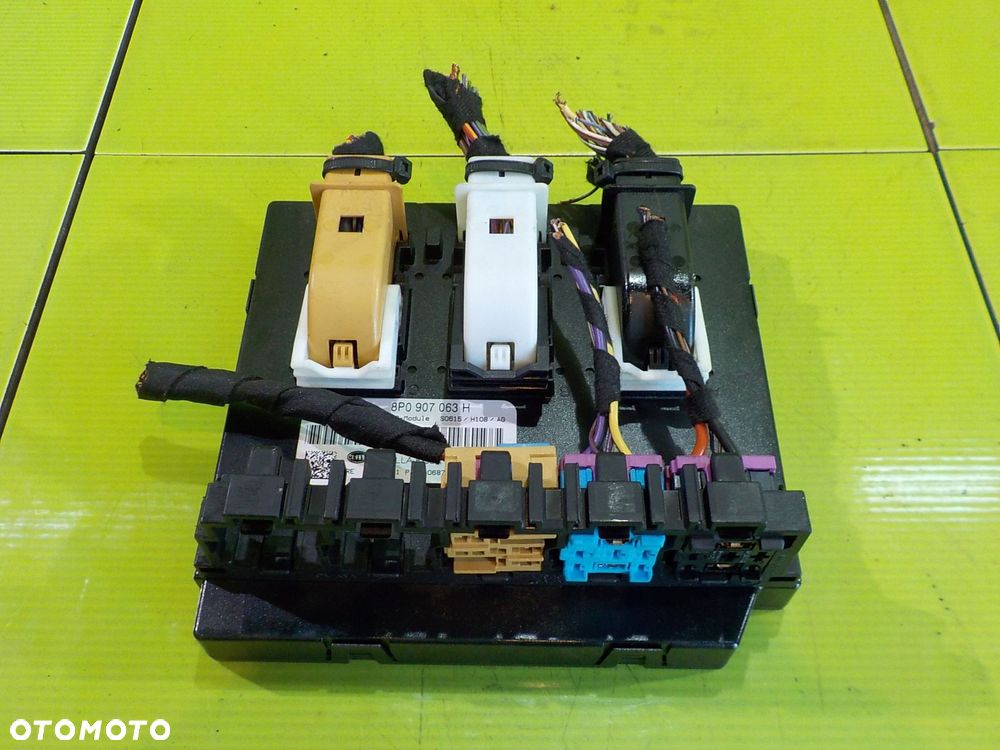 AUDI TT 8J LIFT 11r modul komfortu 8P0907063H - 4