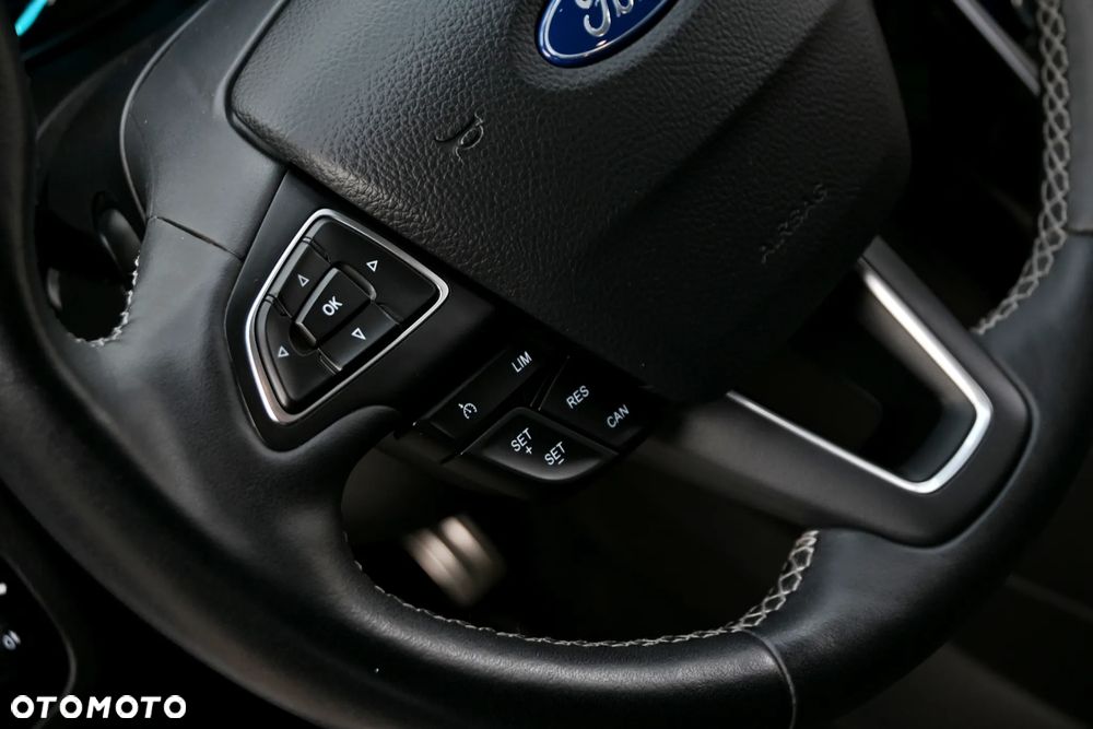 Ford Kuga 1.5 EcoBoost FWD ST-Line ASS - 39