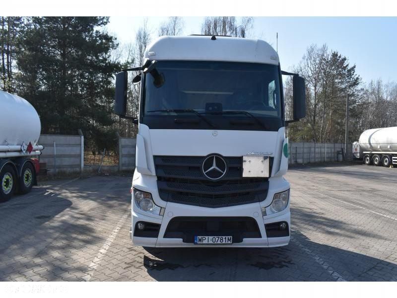 Mercedes-Benz Actros - 7