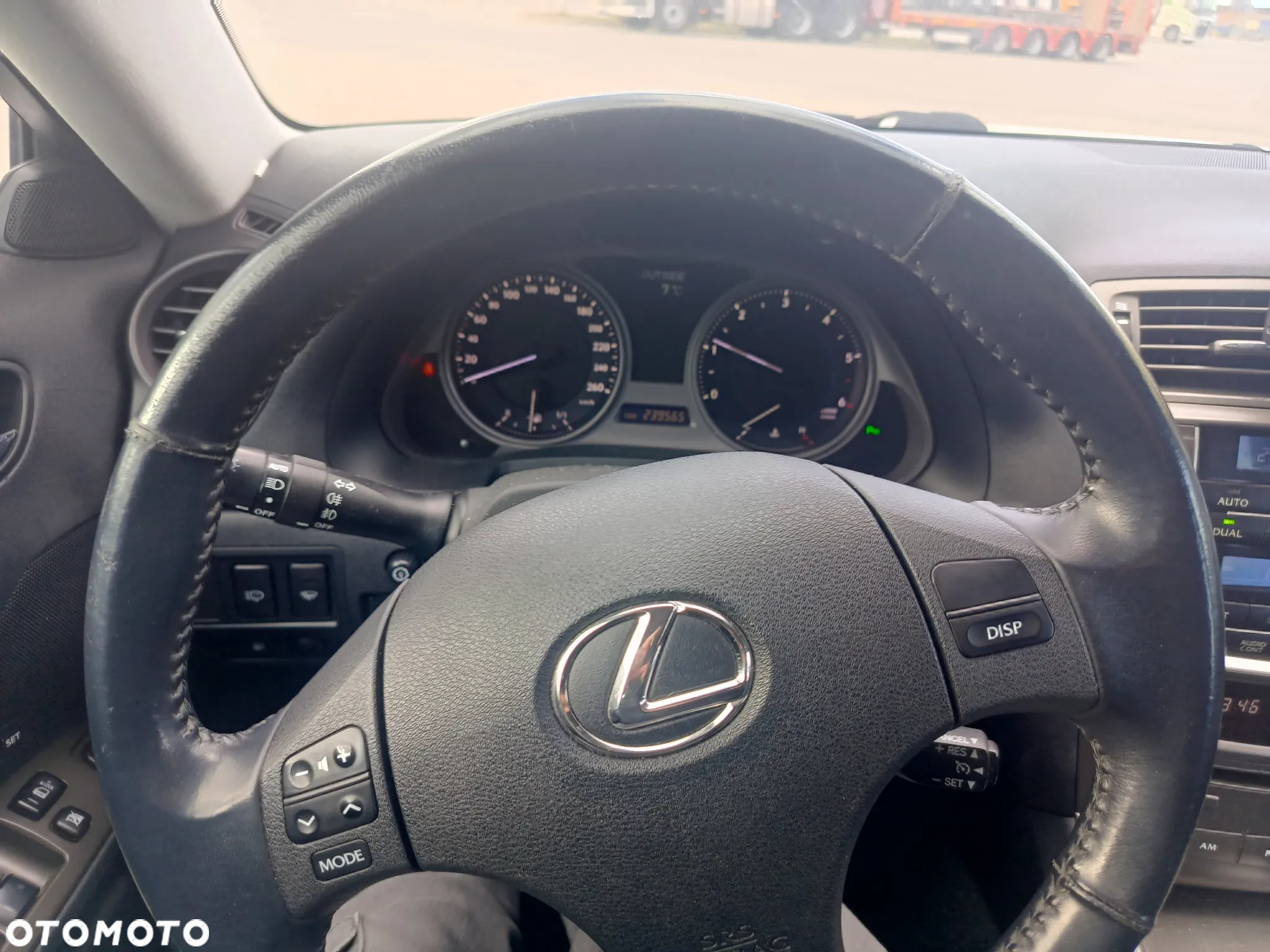 Lexus IS 220d - 20