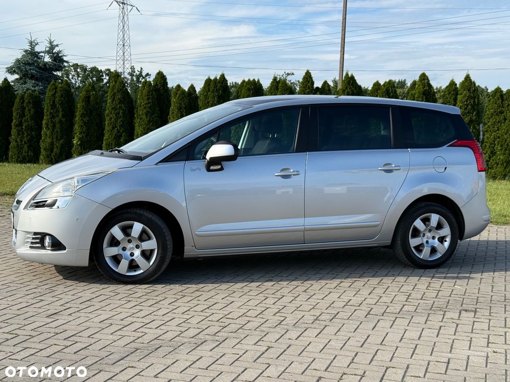 Peugeot 5008 - 3