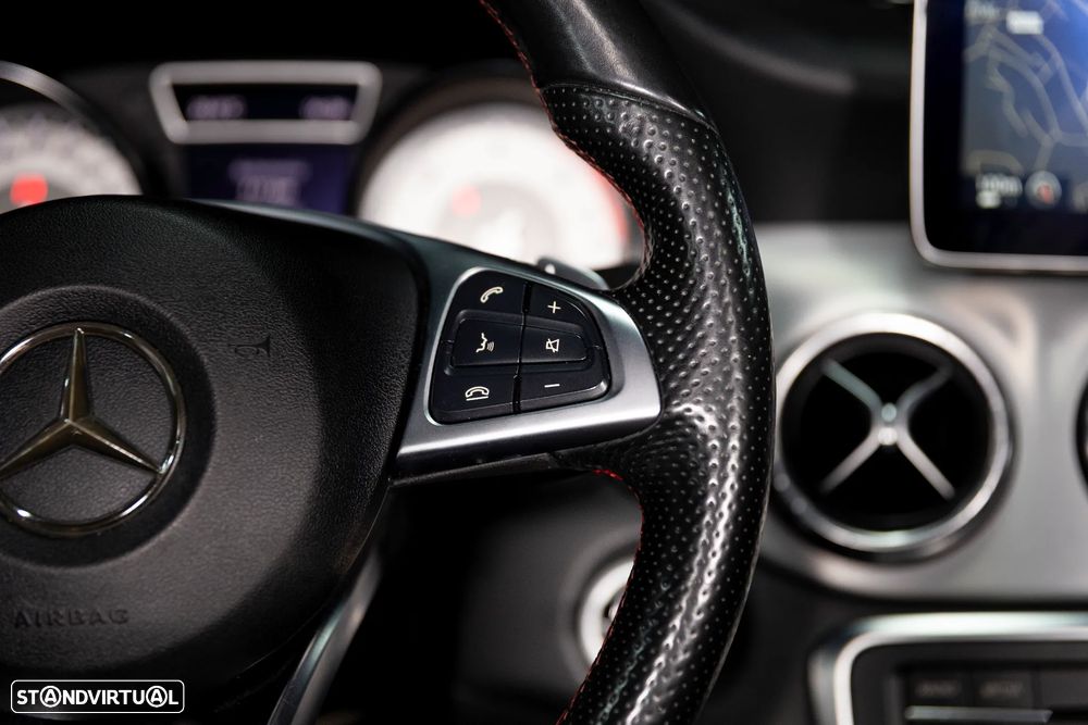 Mercedes-Benz CLA 220 - 21