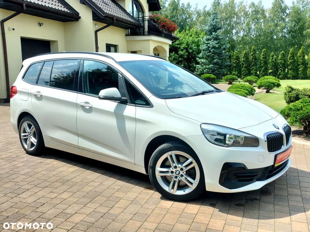 BMW Seria 2 218d Sport Line - 2