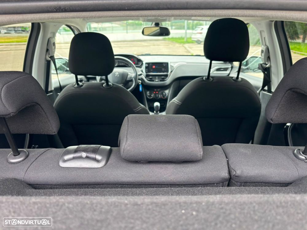 Peugeot 208 1.2 PureTech Style - 12