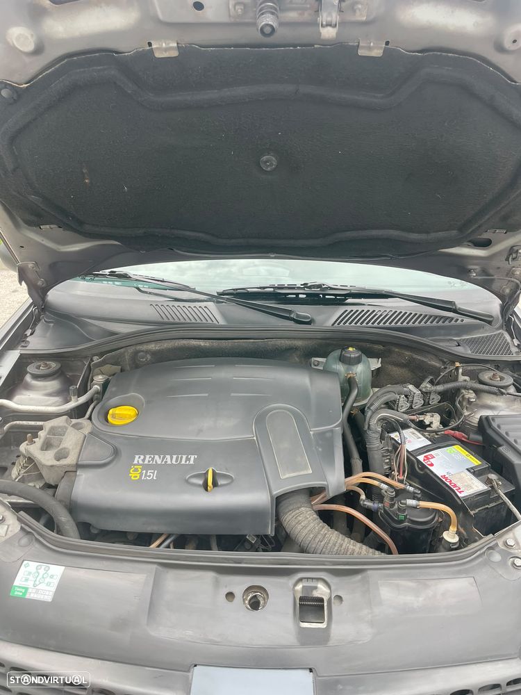 Renault Clio - 16