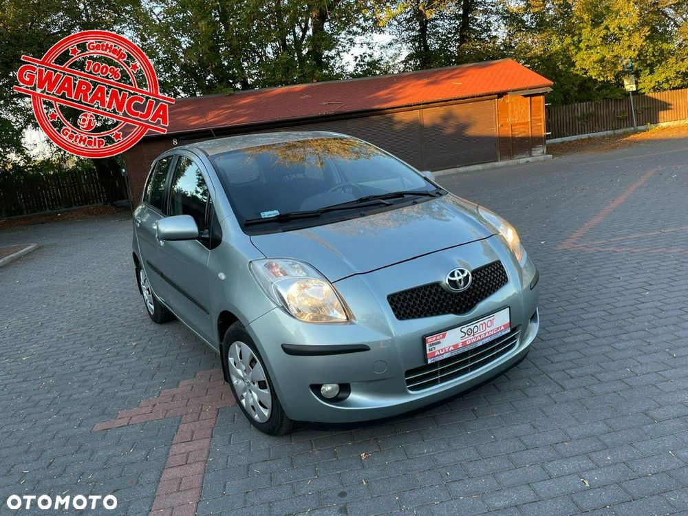 Toyota Yaris - 1