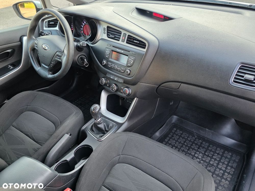 Kia Ceed 1.4 CVVT - 23