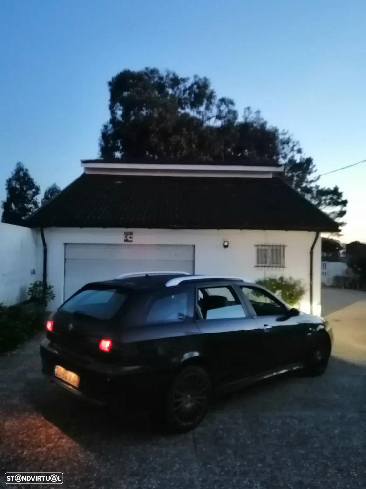 Alfa Romeo 156 Sportwagon 1.9 JTD 16V Distinctive - 13