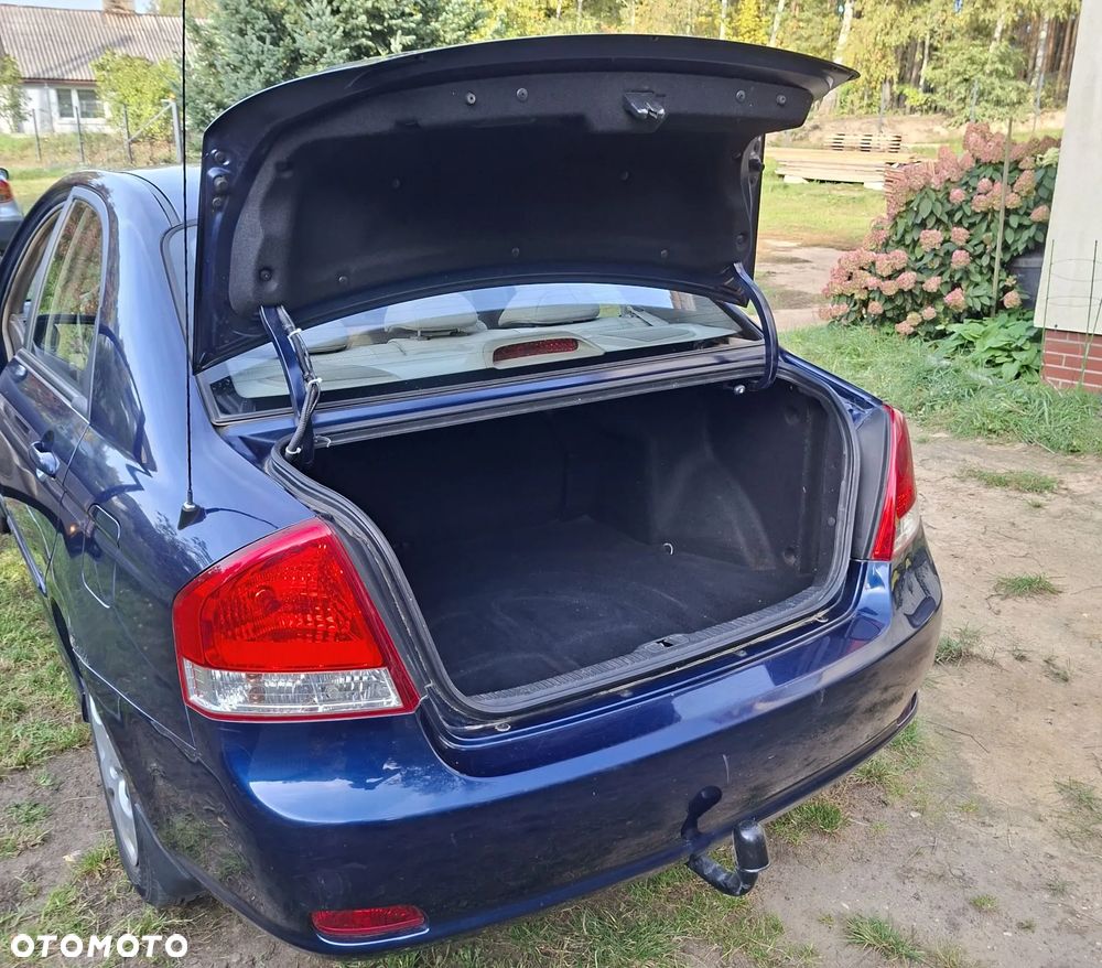 Kia Cerato 1.6 CRDi Comfort - 4