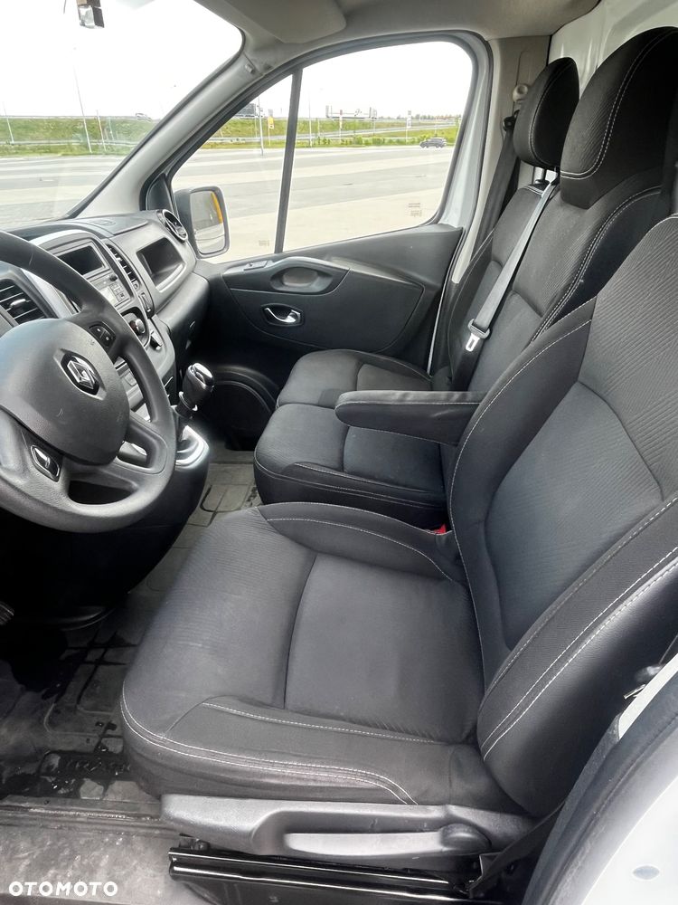 Renault Trafic - 17