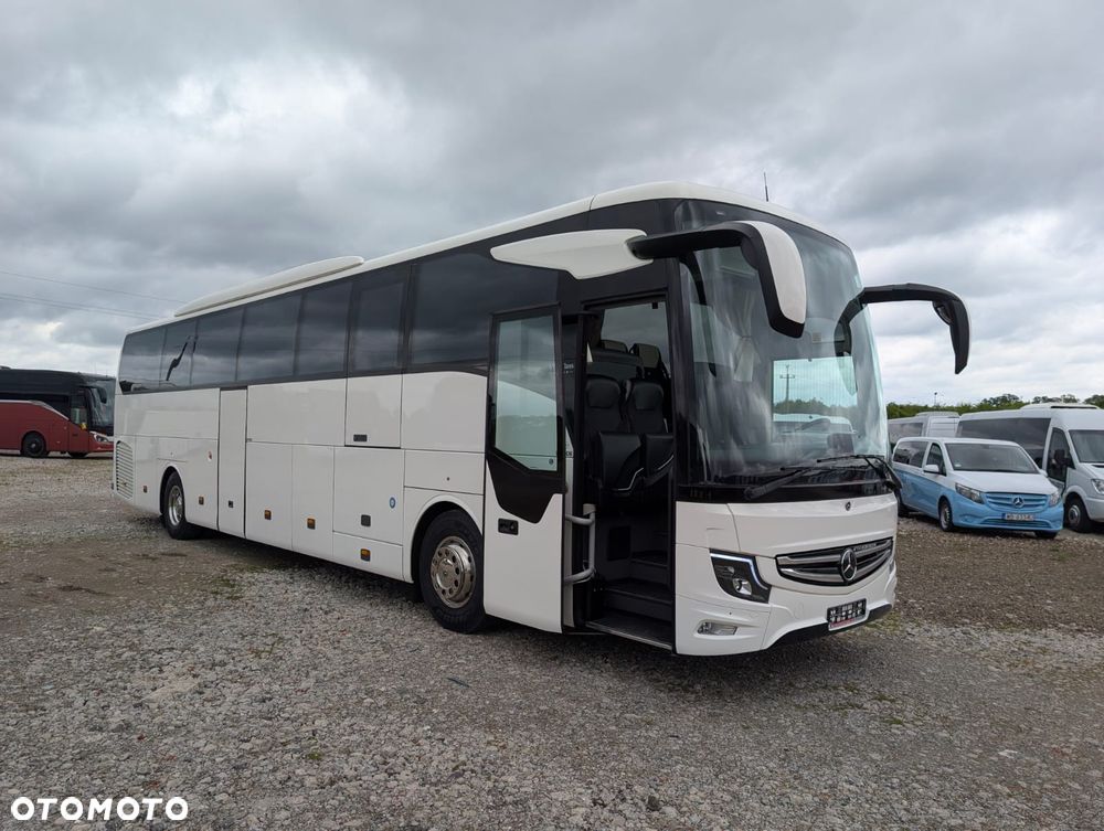 Mercedes-Benz Tourismo - 1