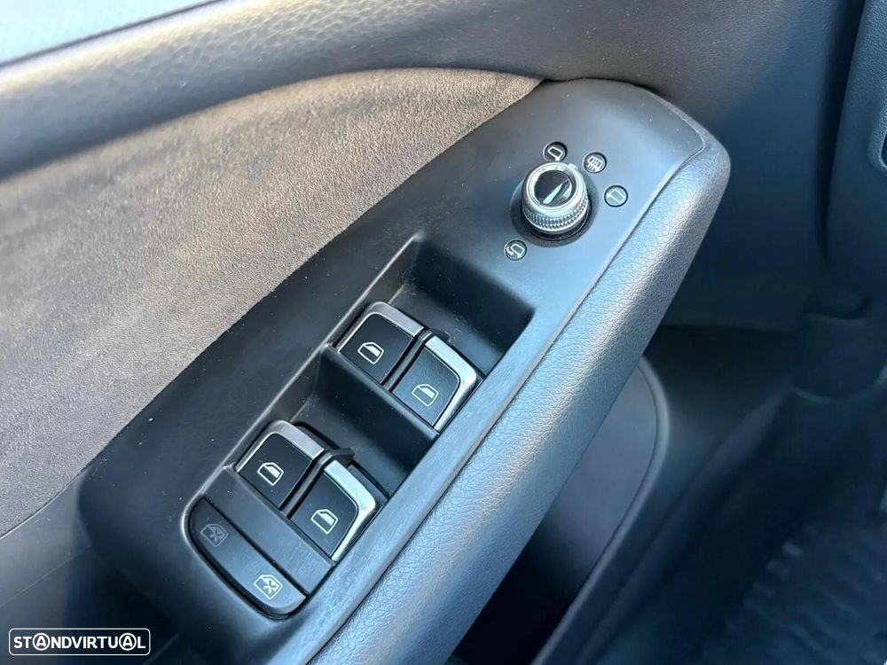 Audi Q5 2.0 TDI quattro S-line S-tronic - 37