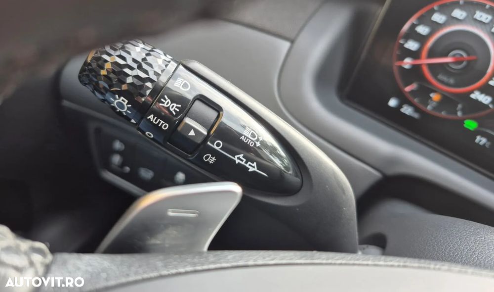 Hyundai Tucson 1.6 T-GDi 48V-Hybrid 4WD DCT Trend - 33