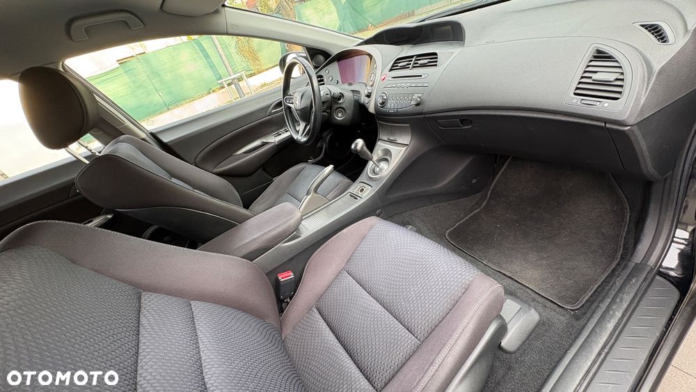 Honda Civic 1.8i-VTEC Executive - 11