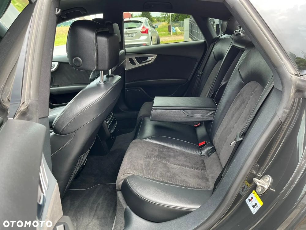 Audi A7 Sportback 3.0 TDI quattro S tronic sport selection - 8