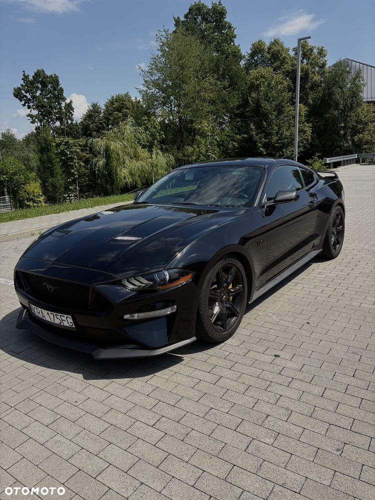 Ford Mustang - 1