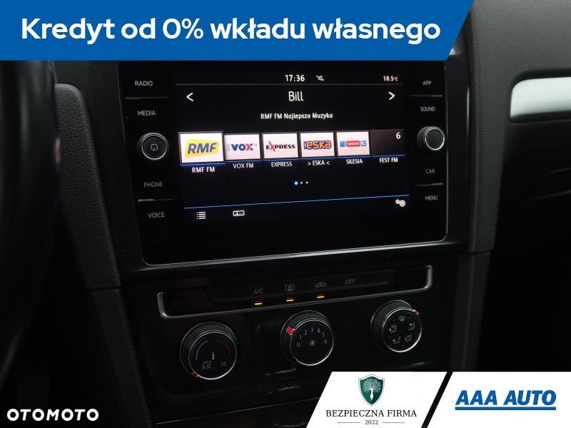 Volkswagen Golf Variant - 13