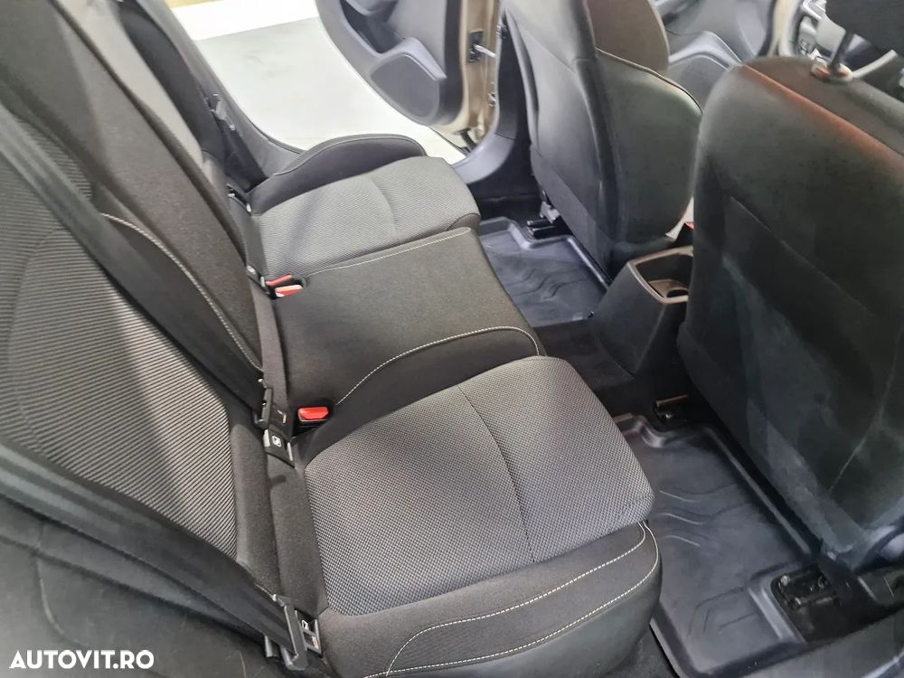 Renault Megane TCe Business - 10