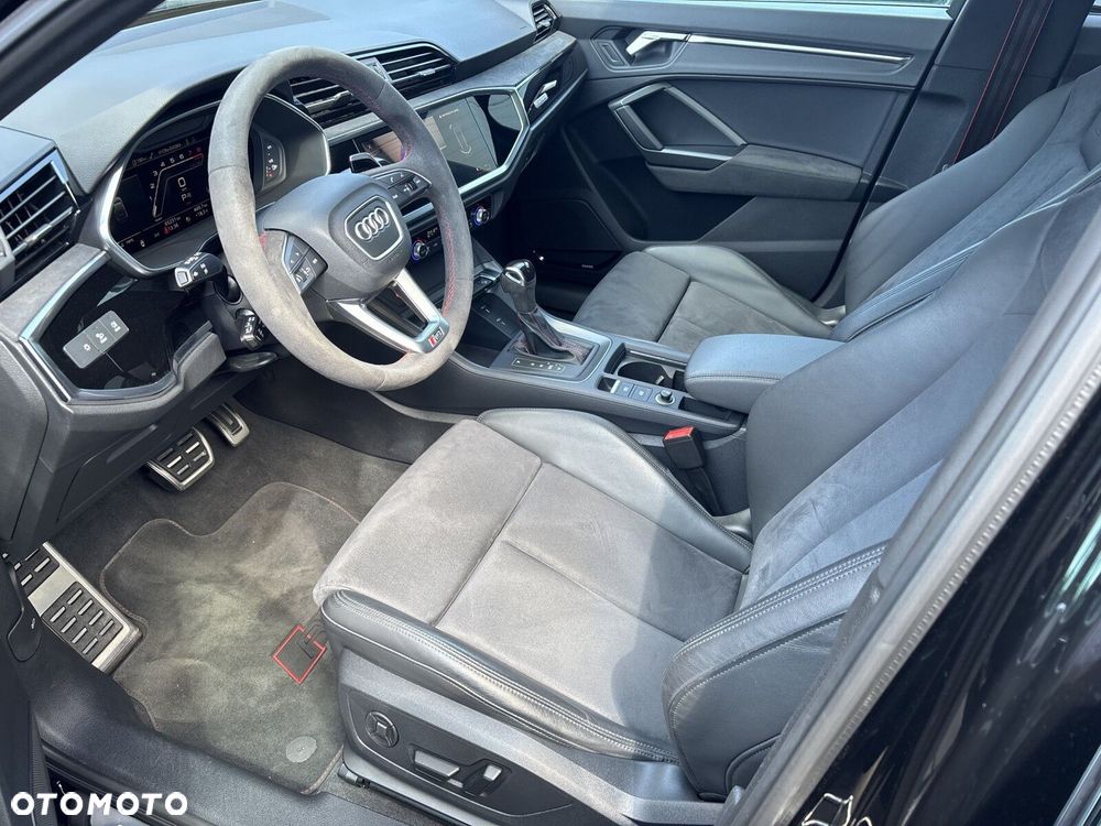 Audi RS Q3 Sportback - 17