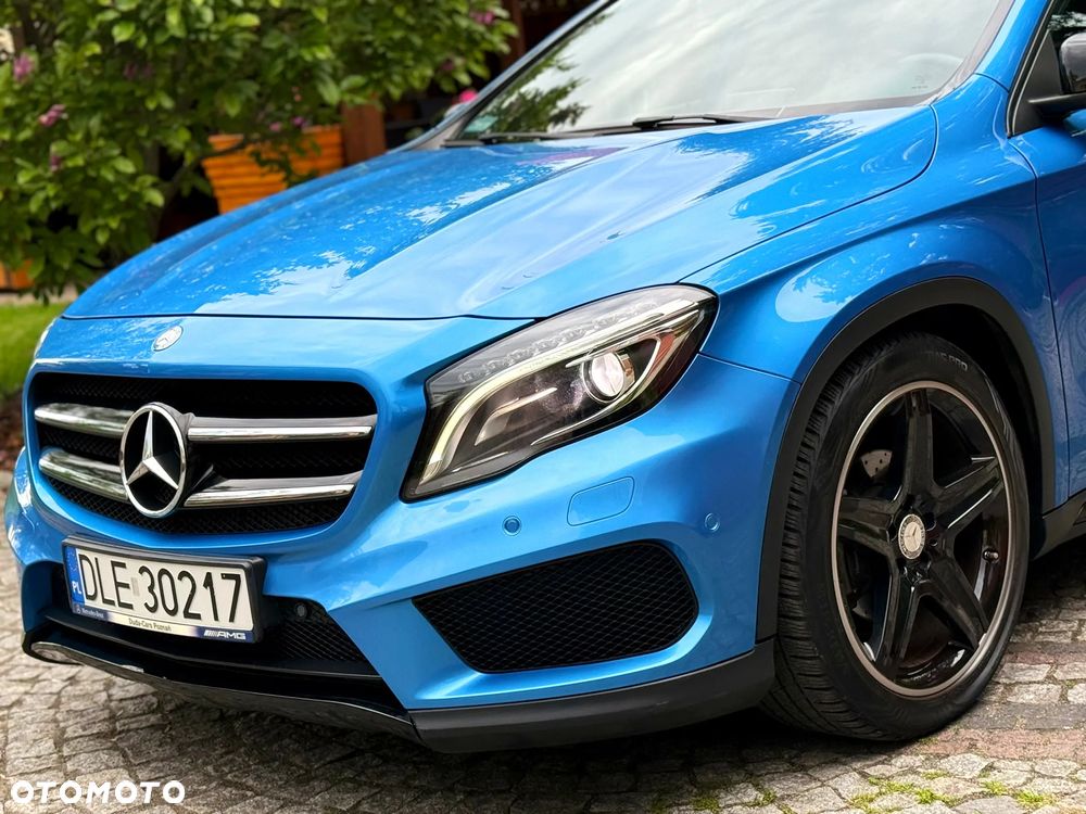 Mercedes-Benz GLA - 14