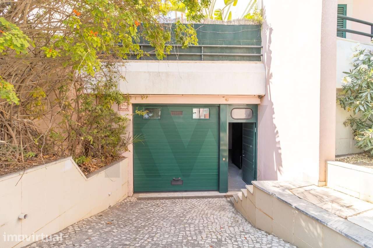 Garagem coberta e fechada com entrada independente | Pampilheira, Casc - Grande imagem: 2/13