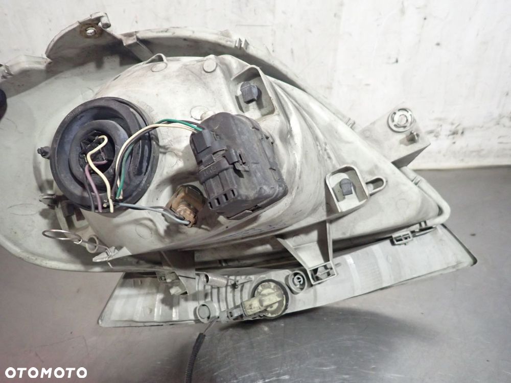 LAMPA LEWA PRZEDNIA RENAULT TRAFIC II - 3