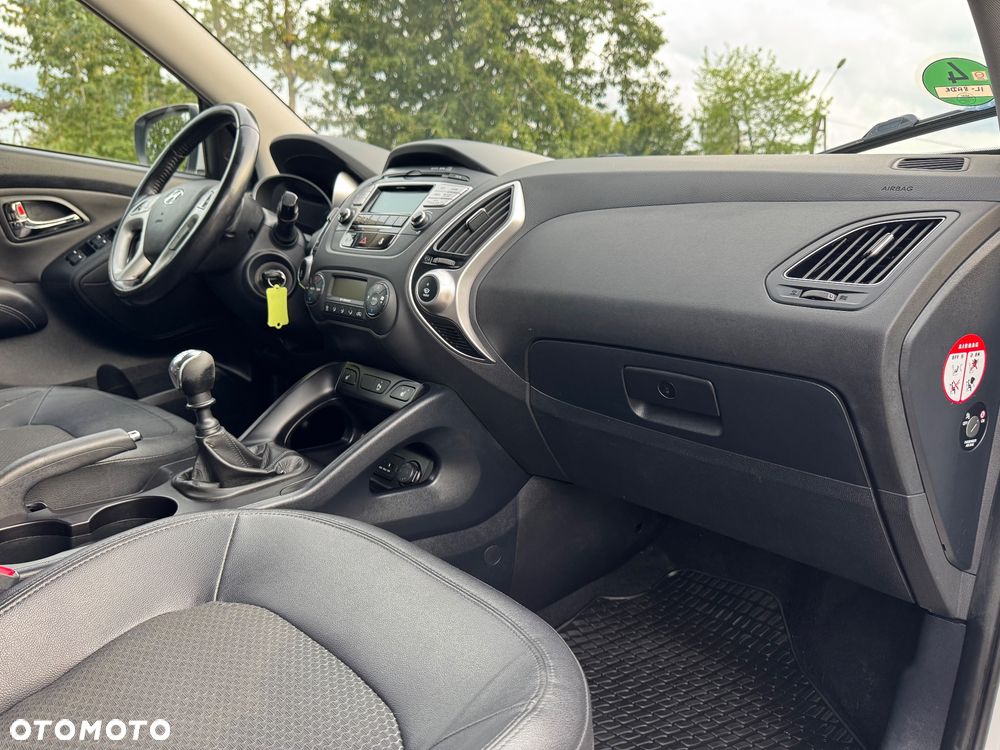 Hyundai ix35 2.0 CRDi Premium 4WD - 24