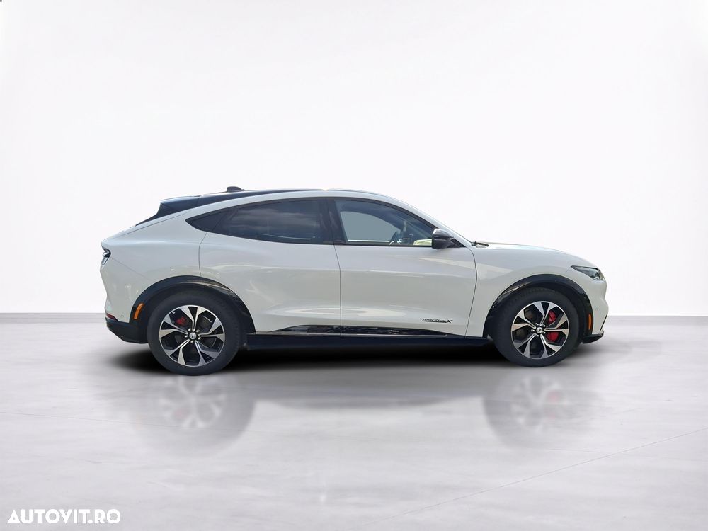 Ford Mustang Mach-E AWD - 7