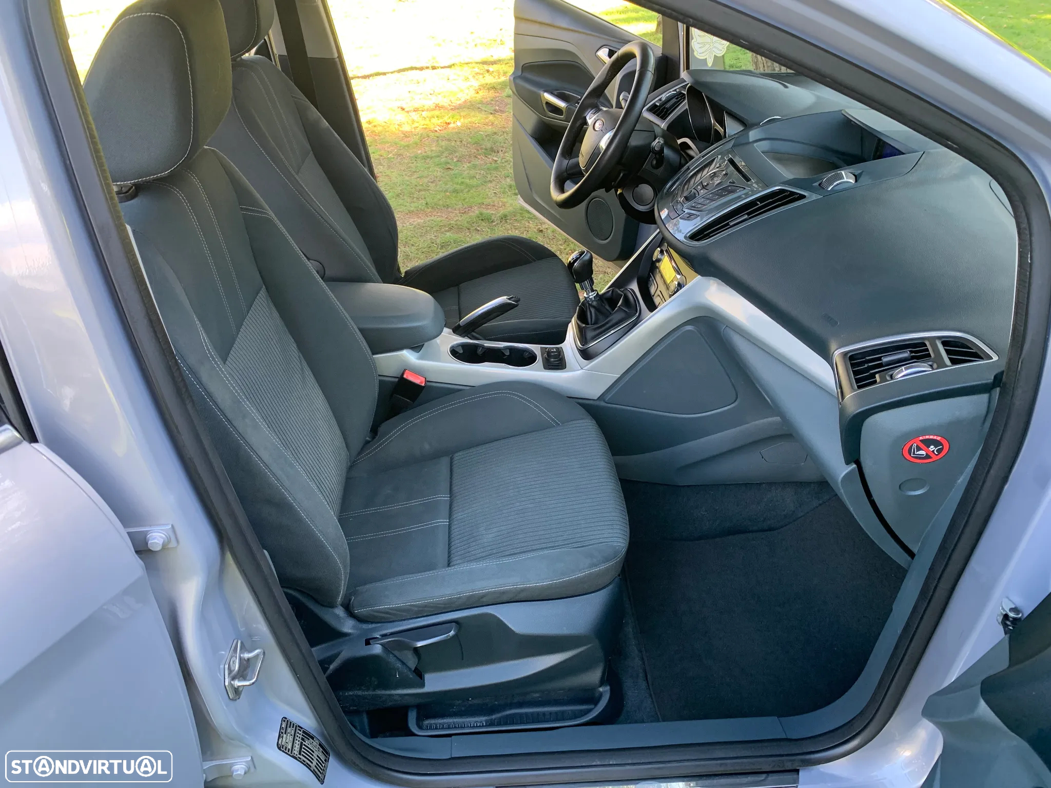 Ford C-Max 1.6 TDCi Titanium Edition S/S - 32