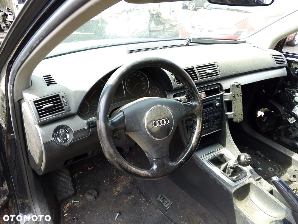 Audi A4 B6 (II) (00-06r.) 1.8 TB R4 20V 163KM. Silnik BFB Skrzynia GDT lakier LY9B .Cały na części. GWARANCJA !!! Przód Tył Zestaw Komplet Drzwi Klapa Zderzak Błotnik Maska Grill Atrapa Szyba Pas Lampa Lusterko Boczki Fotel Kanapa Kokpit Deska Rozdzielcza Przełącznik Włącznik Sterownik Przewody Wiązka Instalacja Moduł Komputer Czujnik Listwa Pompa Alternator Wtryski Głowica Rozrusznik Kompresor Sprzęgło Dwumas Silnik Skrzynia ABS Klimatyzacji Paliwa Wspomagania Kolektor Turbina Przepustnica Zawór Chłodnica Koło Hak Belka Sanki Zawieszenie Mcpherson Półoś Amortyzator Wydech Tłumik Zacisk Most - 6