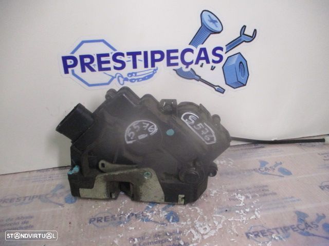 Fecho A4517200435 SMART  FORTWO 2 451 2008 1.0I 60CV 3P BRANCO FD 4 PINOS - 2