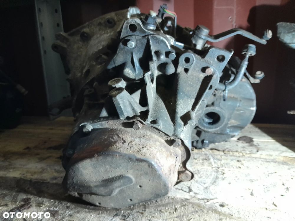 PEUGEOT 307 SKRZYNIA BIEGÓW 2.0 BENZYNA OZNACZENIE: 20dm16 - 2