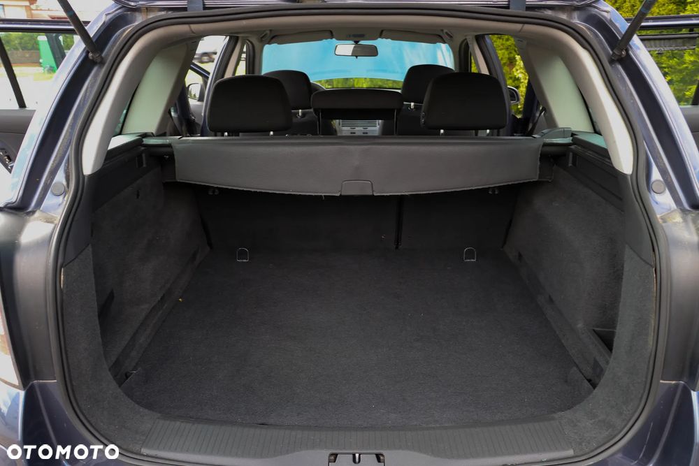 Opel Astra 1.6 Exklusiv - 22