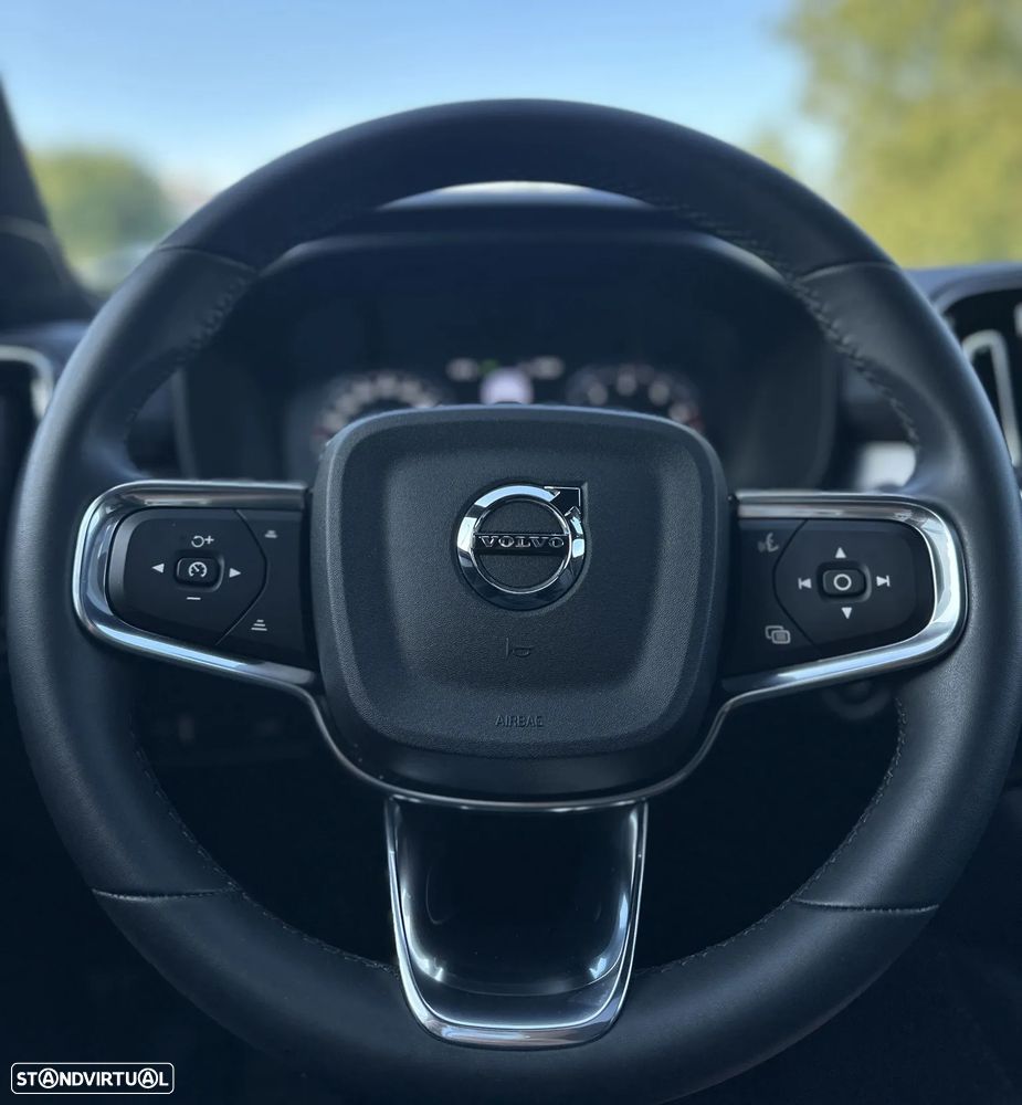 Volvo XC 40 1.5 T2 Plus Dark Auto - 12