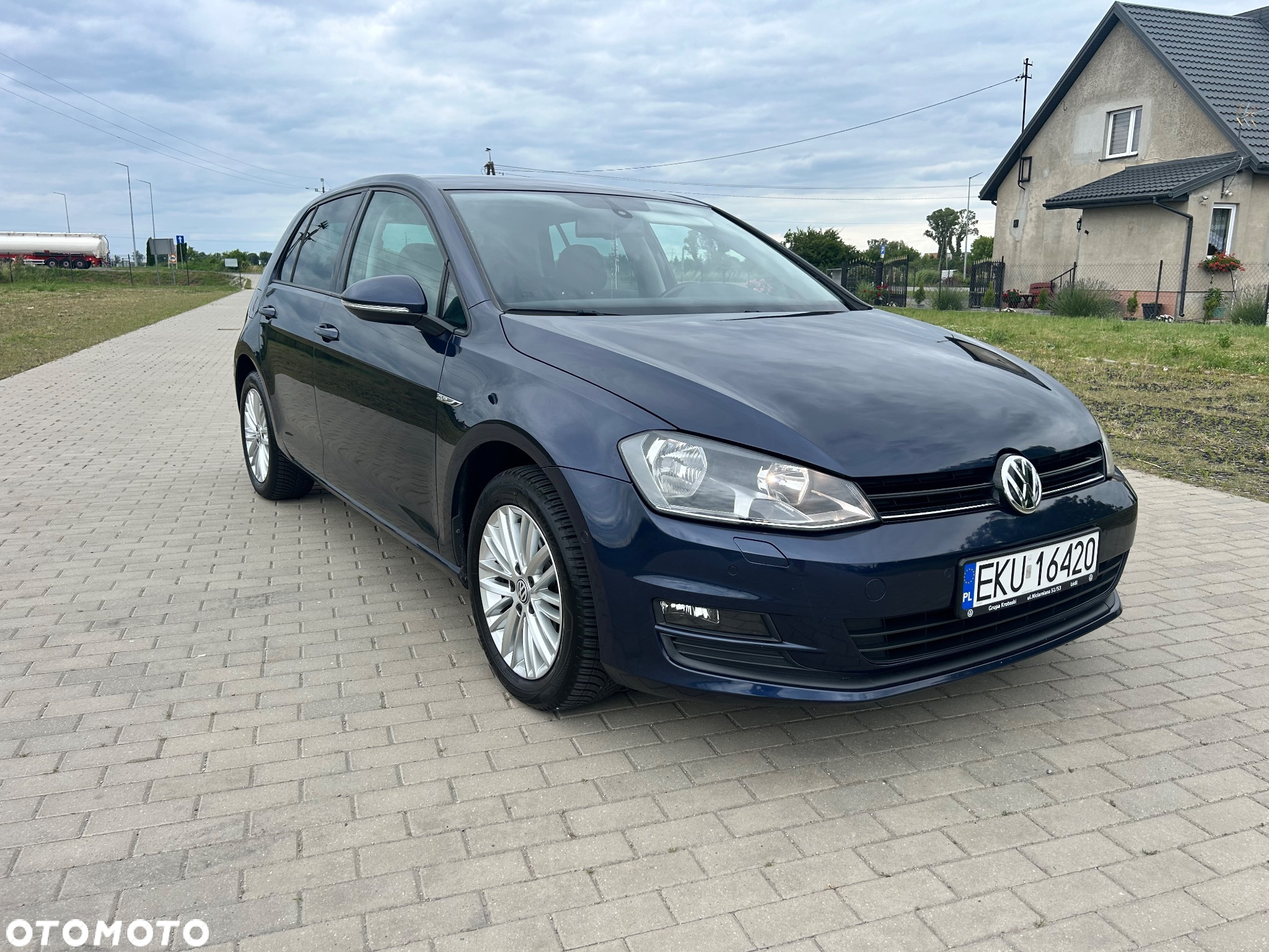 Volkswagen Golf - 14