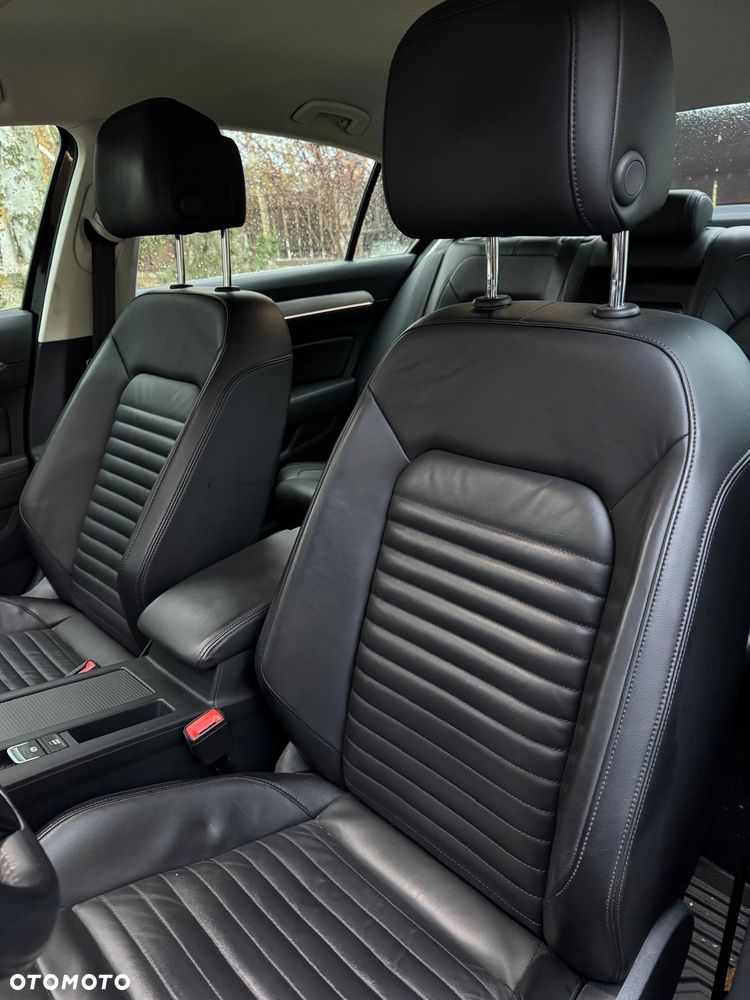 Volkswagen Passat 2.0 TSI BMT Highline DSG - 17